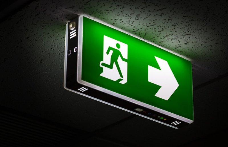 Acil Aydınlatma ve Yönlendirme Sistemleri